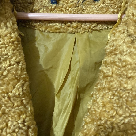 FOREVER21 SHEARLING COAT 🧥 - Picture 6 of 9